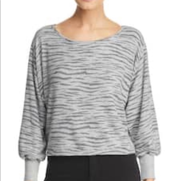 Red Haute top 🖤 - Picture 2 of 3